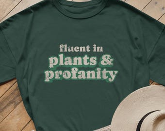 Maglietta Mamma Papà Piante / Maglietta Fluent in Plants and Profanity / Maglietta Divertente da Giardinaggio / Regalo per Amante delle Piante, Maglietta con Umorismo Botanico, Maglietta con Piante da Appartamento