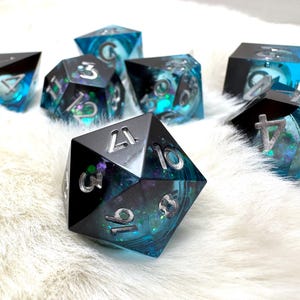 Black and Blue Colour Liquid Core DnD Dice Set Dungeons and Dragons Dice Mysterious Role-Playing Game D&D Dice Resin Galaxy Shimmer Dice