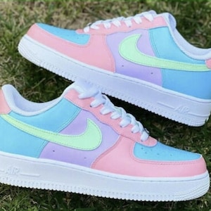 nike pastel rainbow