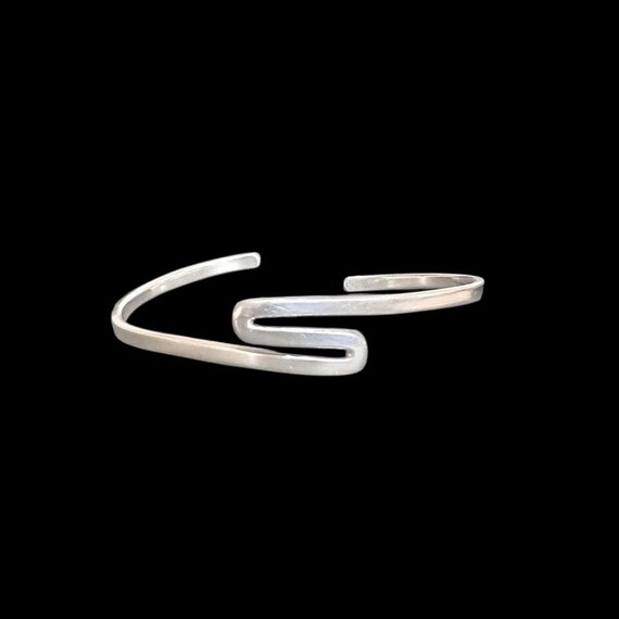 Sterling silver bangle / stackable 90s bracelet /… - image 2