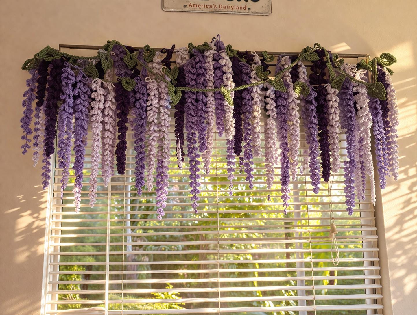 29 Wisteria Crochet Patterns for Floral Decor, Garlands, and Gifts 15 Wisteria Garland Crochet