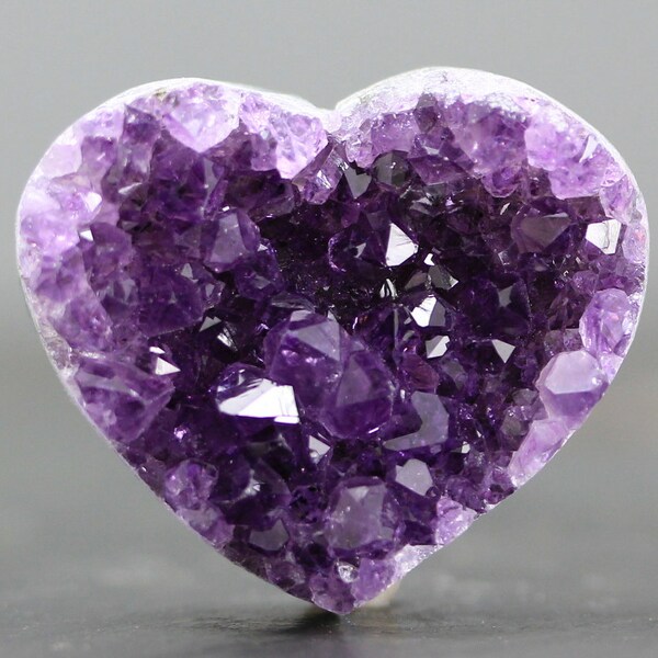 Natural amatista corazón Druzy, cristales crudos, púrpura piedra cabujón, febrero piedra, piedras preciosas curación, metafísicos, meditación granos