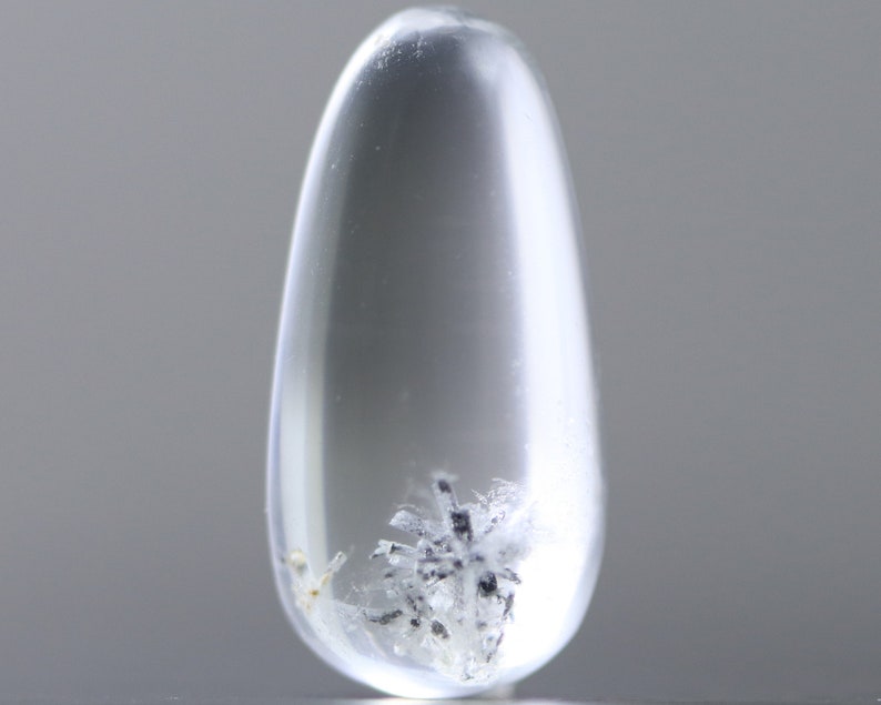Polished Crystal Talisman Stone Altars and Shrines Powerful Rocks and Gems