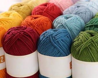 Hilo de algodón puro de color sólido, material de bricolaje tejido a mano 50 g 130 yardas, adecuado para hacer ramos de muñecas con agujas de crochet y palillos.