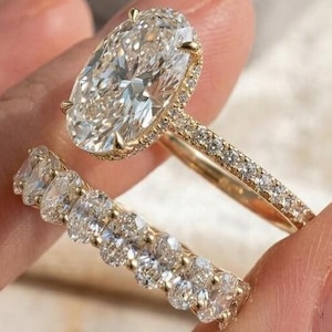 3CT Oval Cut Moissanite Bridal Ring Set, 14K Solid Gold Oval Engagement Ring With Oval Half Eternity Wedding Set, Unique Promise Ring Sets