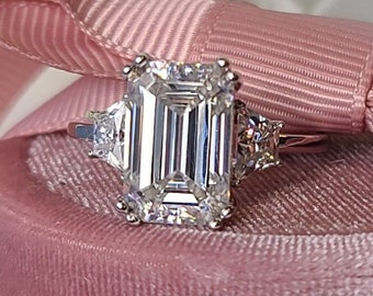 Emerald Cut Moissanite Engagement Ring: Three Stone Trapezoid Setting
