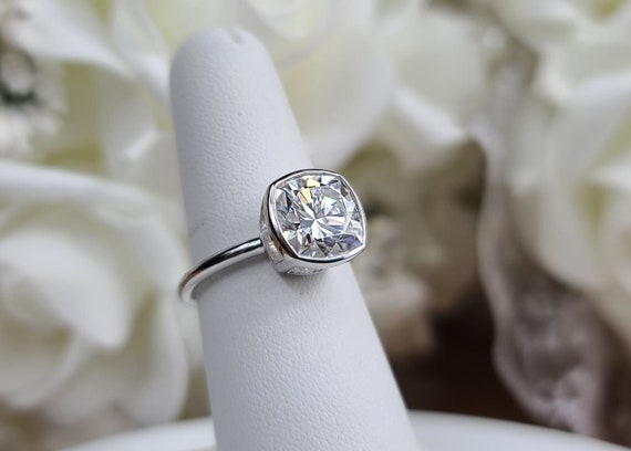 Cushion bezel engagement ring online