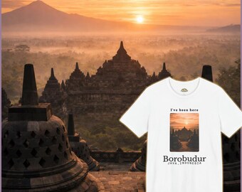 Camiseta Borobudur Java / Camiseta minimalista con silueta de amanecer para viajes