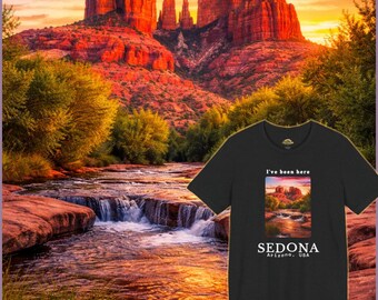 Camiseta de Sedona, Arizona / Camiseta de viaje al desierto con la hora dorada de Red Rock