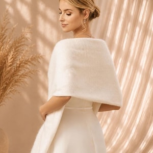 Brautschal Ivory mit Kaschmir-Effekt | Brautstola für Winterhochzeit & Standesamt | Braut Cape Bolero Alternative