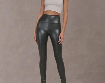 Leggings negros de talle alto de piel sintética / Pantalones de mujer