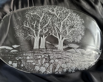Bandeja de cristal vintage Studio Nova “Sun Valley” | Bandeja Mikasa con paisaje de árboles grabados | Decoración inspirada en la naturaleza de mediados de siglo