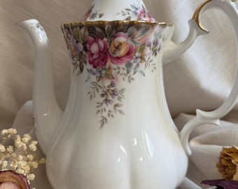 Brautparty Geschenk Vintage Wohnkultur Royal Albert Bone China Kaffeekanne Shabby Chic Dekor Bone China Herbst Rosen Housewarming Geschenk