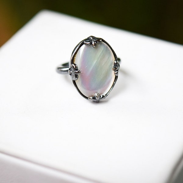 White Mother of Pearl Ring/ Sterling Silver/ Mirror, Mirror Ring/ pearlescent