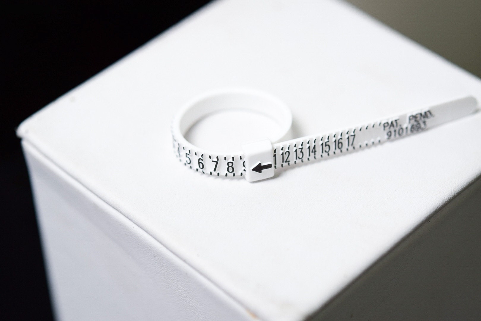 Ring Sizer/ Finger Sizer/ Ring Sizer Guide/ Adjustable