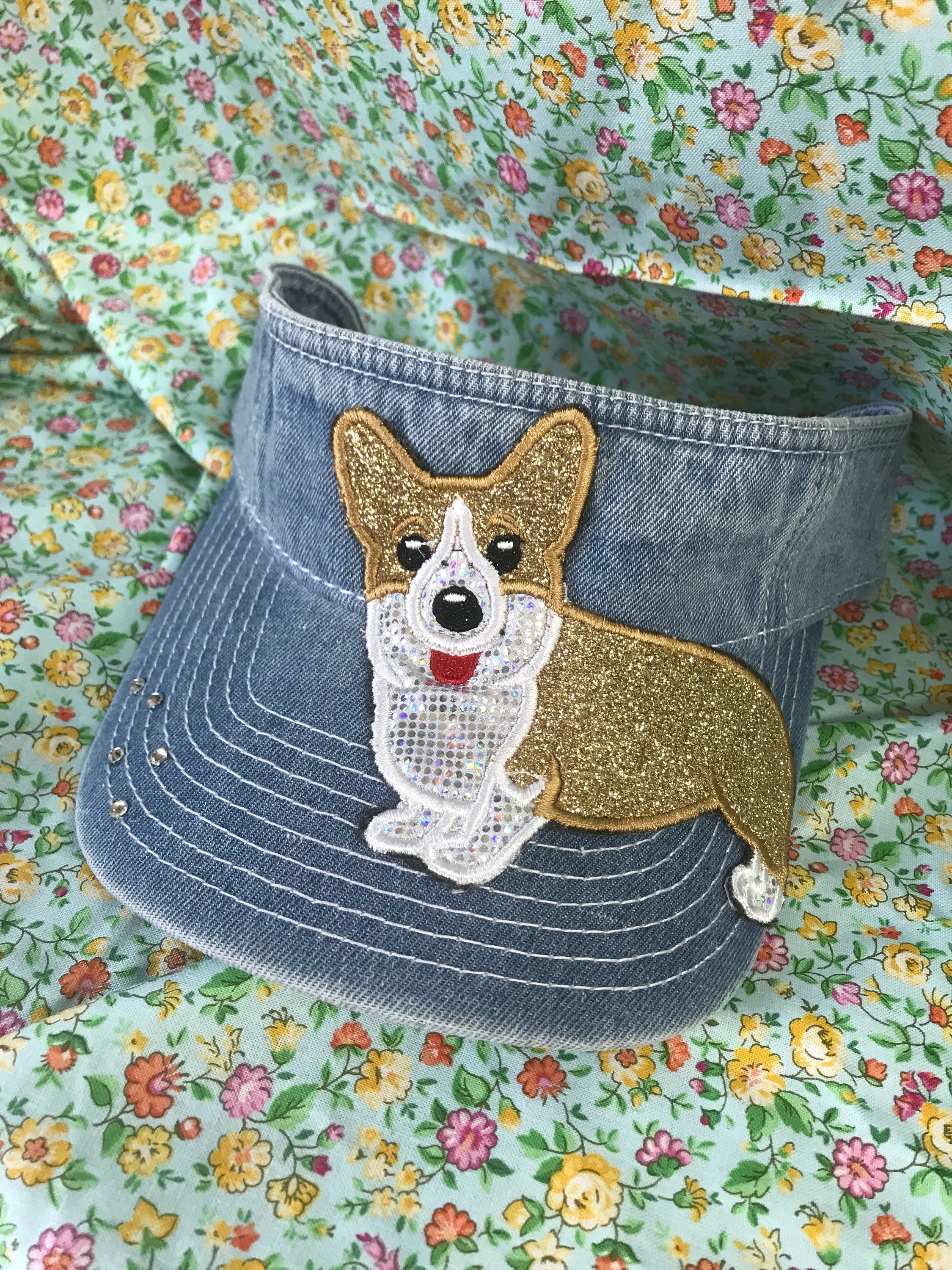 corgi in a hat