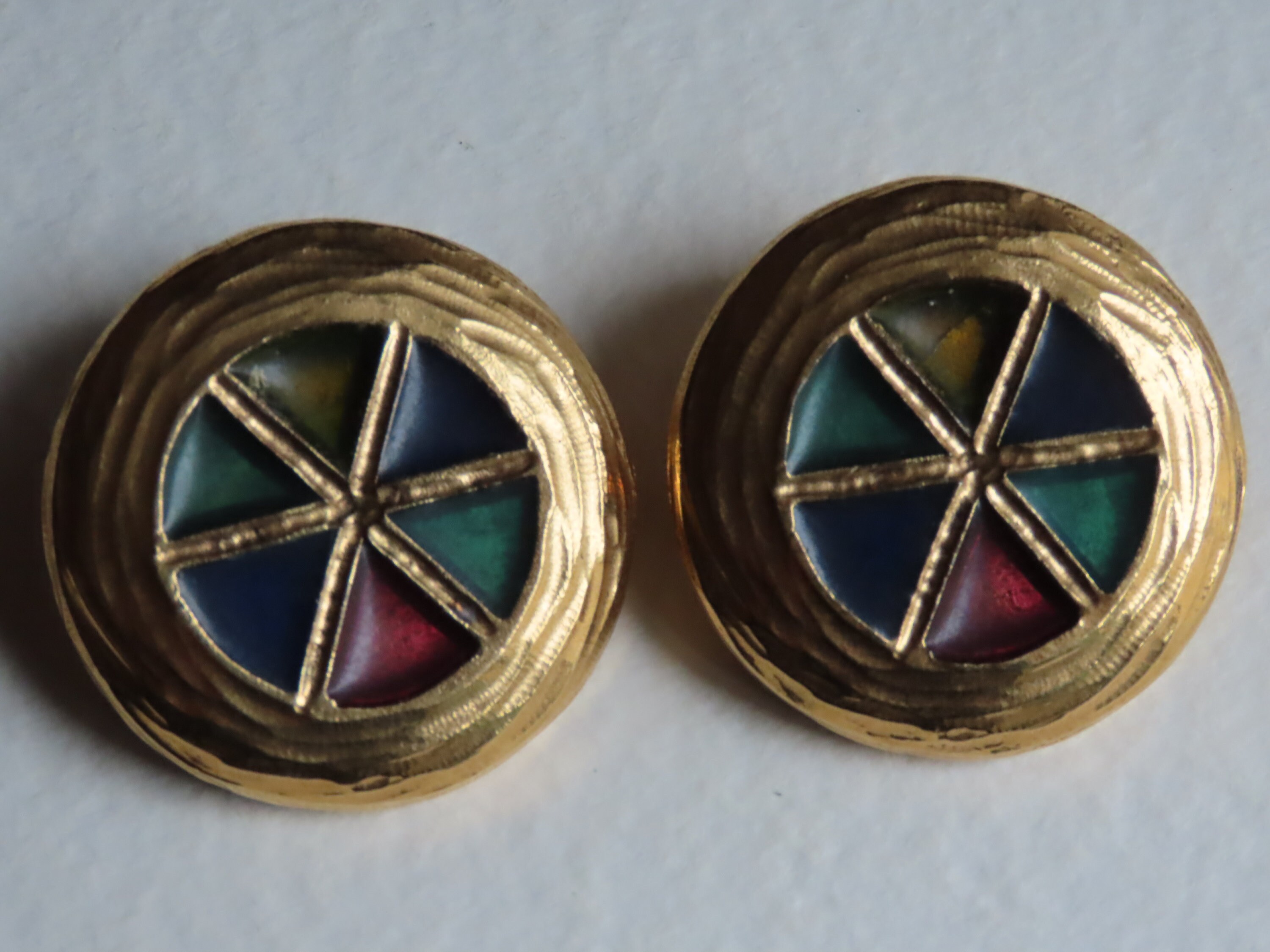 Broche Dorée Gil D'Agena - French Brooch - Occasion En Bon état