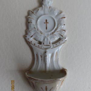 White earthenware XIX century Water Font