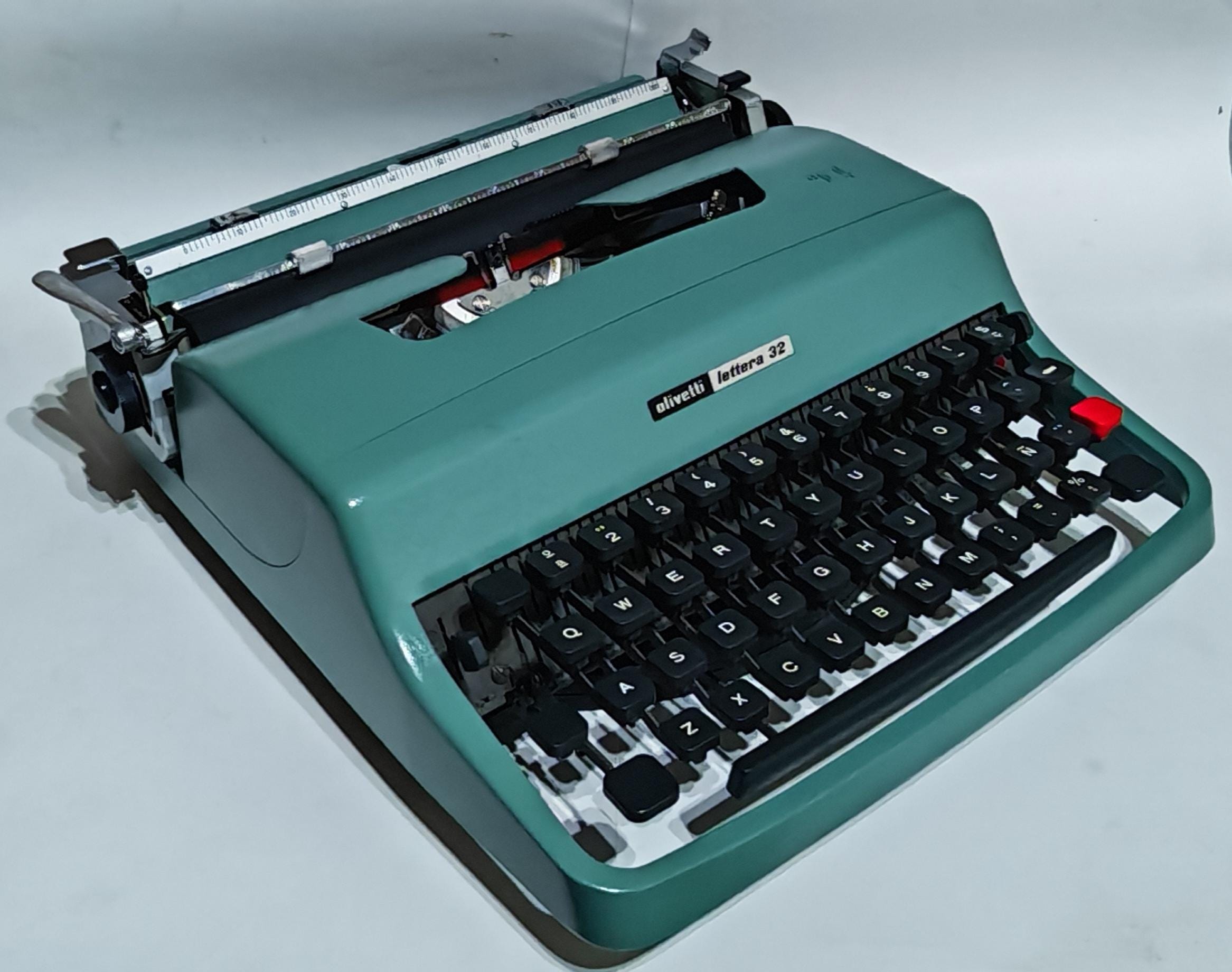 ほぼ完動品　タイプライターOlivetti Lettera 32 #497 Olivetti Lettera 32 Restored - Etsy