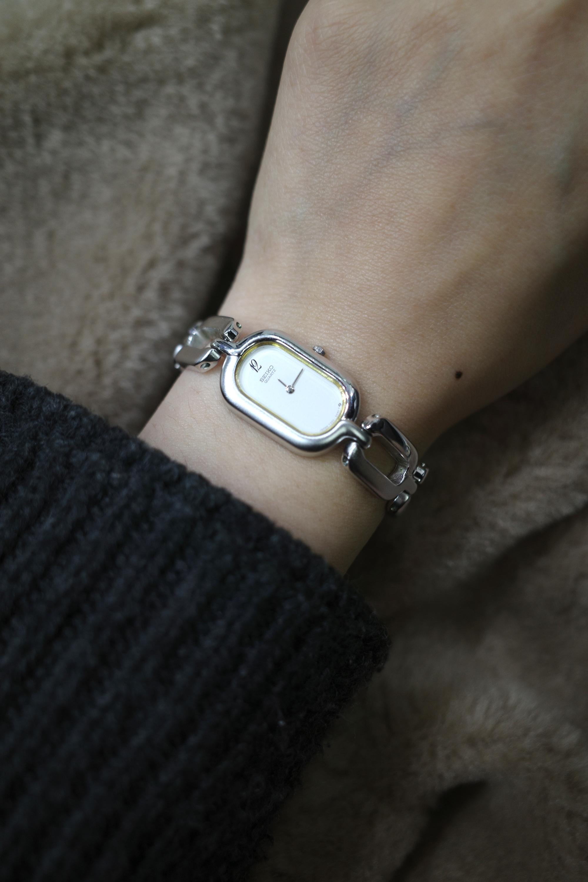 【美品 稼働】SEIKO 7320-5340 シルバー ブレスレット腕時計 上品 Yahoo!オークション - 「seiko 7320」の落札相場・落札価格