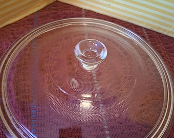Glass bakeware lid to fit Pyrex,Corning,Lodge, Nuwave,and others. Replacement lid. Mexico 16. (8.5 inches inside diameter. Pre-owned.