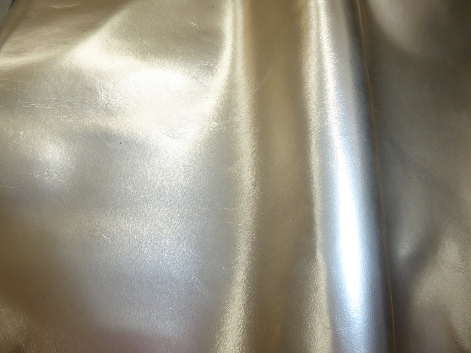 Smooth Metallic 8x10 PLATINUM /Champagne foil Cowhide Leather 2.252