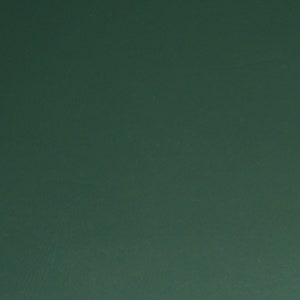 ベビーチョッパー 12"x12" フォレストグリーン FiRM 牛革、シボなし（説明をお読みください）かなり厚い 4.5 オンス/1.8 mm 5/64" PeggySueAlso® E2240-07