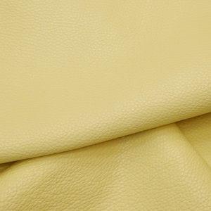 Cuero de vaca italiano de grano grueso con acabado en AMARILLO PÁLIDO PASTEL Imperial de 12" x 12", 4-4,25 oz/1,6-1,7 mm PeggySueAlso® E3205-03