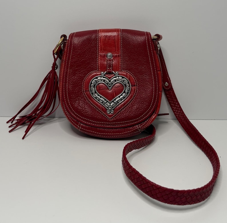 Vintage Brighton Red Pebbled Leather Saddle Bag With Tassel – Boho Western Style afbeelding 1