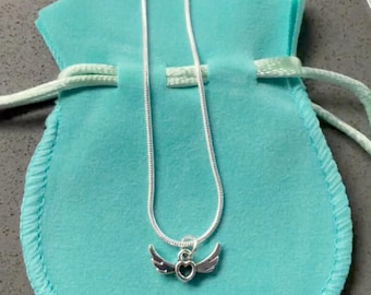Heart Necklace ‘On The Wings Of Love’