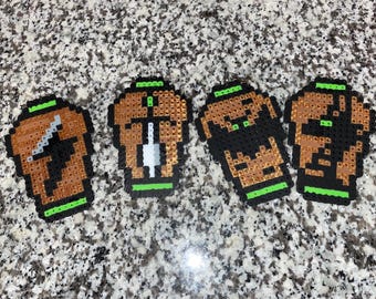 Twisted Wonderland Diasomnia Perler Keychain Malleus Silver Sebek Lilia