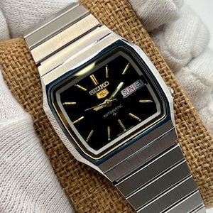 Vintage Seiko 5 Automatic, Black Dial, Retro TV Case, Stainless Steel Bracelet, Japanese Wristwatch
