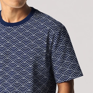 Marinblå unisex-t-shirt med japanskt vågmönster, minimalistiskt blått grafiskt tryck