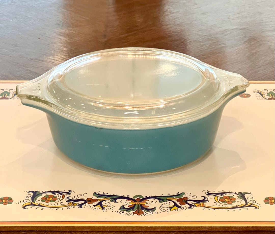 Vintage Turquoise Pyrex Horizon Blue Casserole Dish With a Clear Glass ...