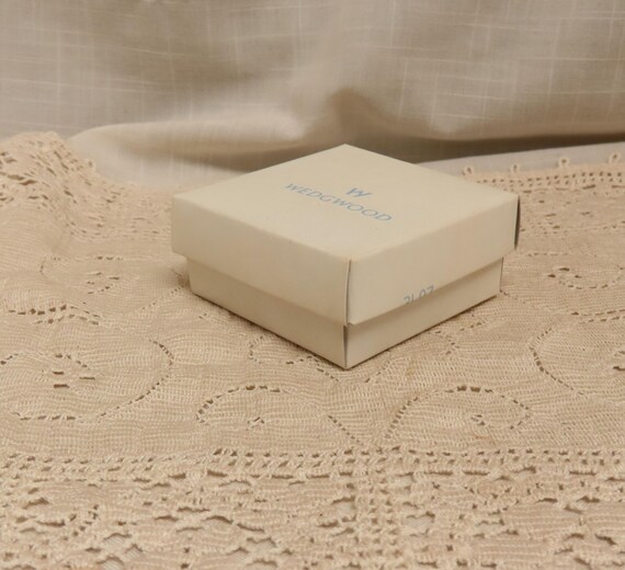 Broche Wedgwood Jasperware Argent Poinçonné Vert Olive - Modèle Vintage 1975 - Occasion