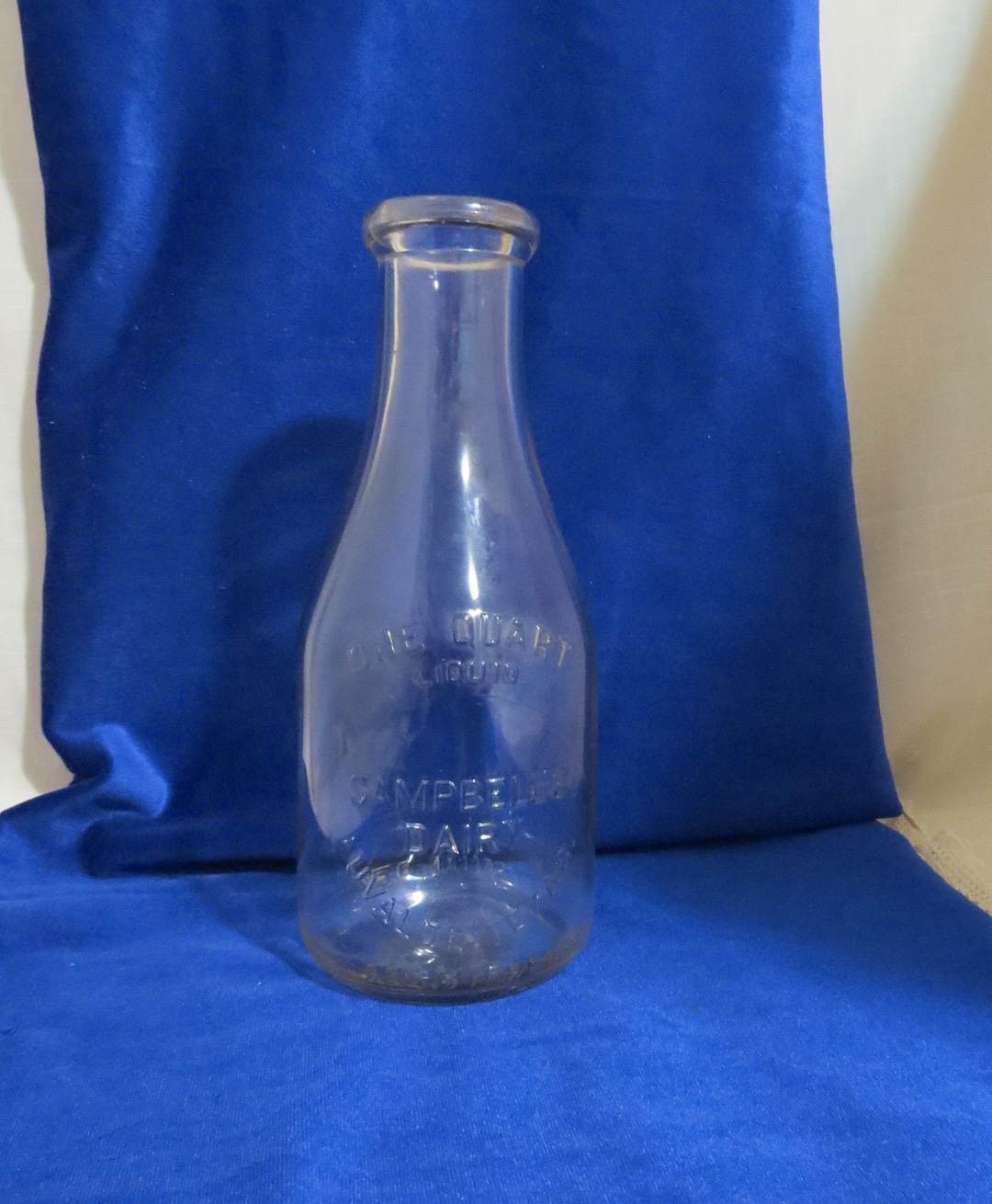 Vintate Campbell's Dairy Milk Bottle Embossed Glass Uvalde Texas One