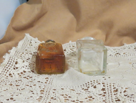 Vintage Avon California Perfume Bottle With Conte… - image 6
