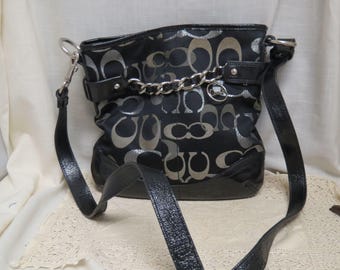 美品✨vintage coach old shoulder bag BLACK Coach 6818 SMALL Vintage Soho Black Leather and Signature C Canvas