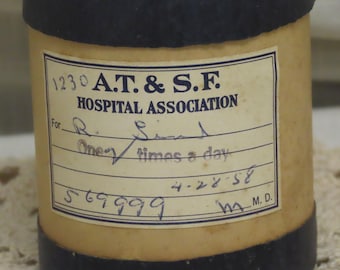 Vintage A.T.YS.F Hospital Association Pill Box Atchinson Topeka & Santa Fe Railroad Pill Box Railroadiana