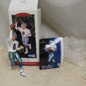Adorno navideño vintage de los Dallas Cowboys de Troy Aikmam con tarjeta coleccionable, adorno navideño de la serie de coleccionistas de Hallmark en caja