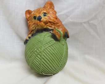 Vintage Chalkware Cat String Holder Cat With Yarn Ball String Holder Hand Painted Chalkware