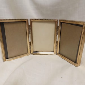 Vintage Small Triple Image Brass Plated Picture Frame Folding Frame Regal Metalcraft