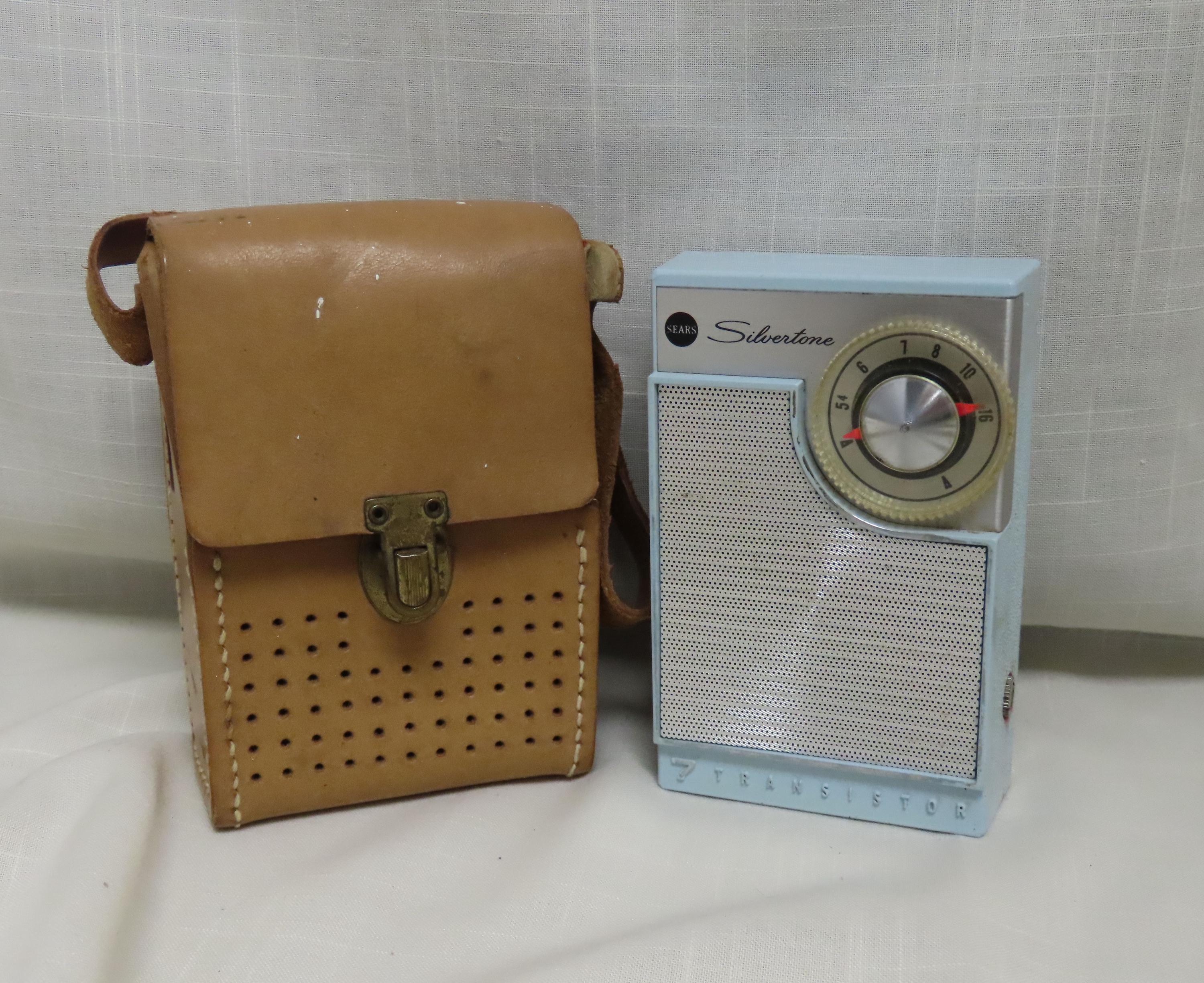 THIRTEEN TRANSISTOR ラジオ　アメリカ製 三洋電機 RP1100 ポータブルAM 6石トランジスタラジオ 1974年製