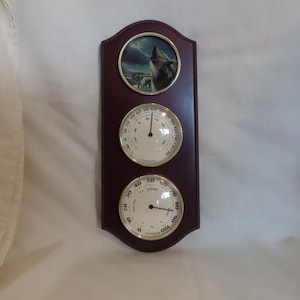 SALE Vintage Home Weather Station Thermometer Hygrometer Howling Wolf Insert