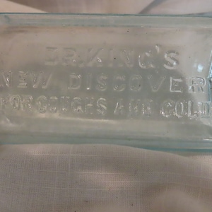 SALE Antique Dr. King&#39;s New Dsicovery For Coughs And Colds Embossed Glass Advertising Bottle Blue Blown Glass Flacon Bottle Chicago Illinois