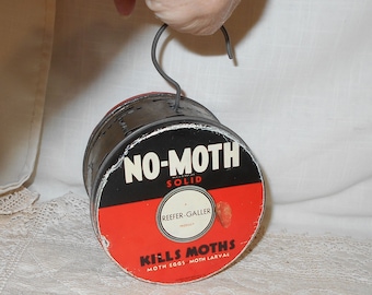 Vintage No-Moth Hanging Moth Killer Kill Moths Reefer-Galler Made In New York USA Advertising Tin