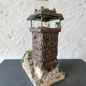 Faro con luce notturna, torre medievale e rovina fantasy | Luce notturna artigianale | Gabinetto delle curiosità con decorazione gotica