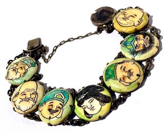Pristine Japanese Toshikane, 7 Gods of Fortune Bracelet, Porcelain