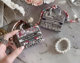 AirPods Case with Lanyard – Protective Earbud Accessory