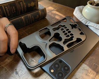 Electroplated Skull Phone Case iPhone 17 16 15 Anti-Fall Cover